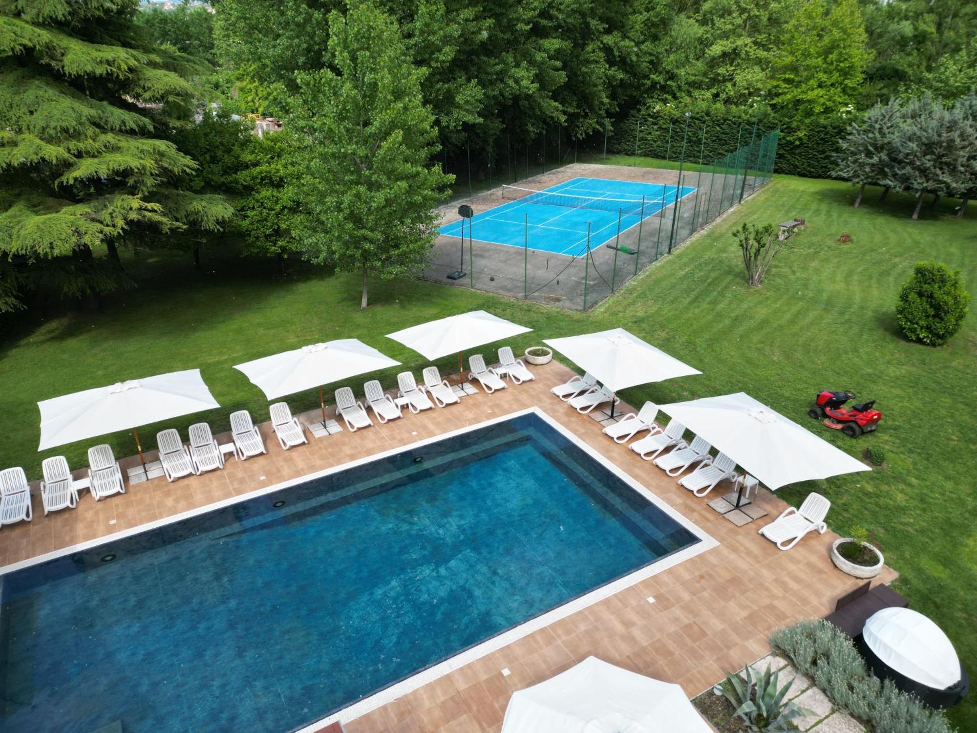 Villa Vitti'S - Verona Est Camping San Martino Buon Albergo Eksteriør billede